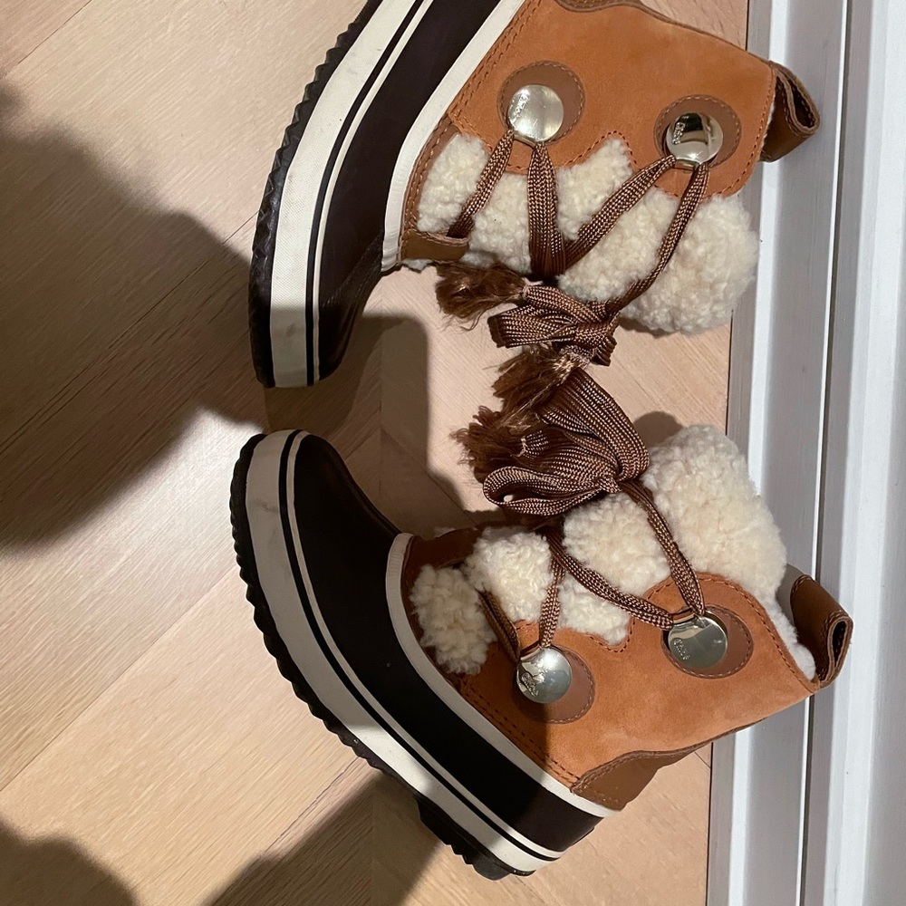 Chloe sorel boots shearling size 7.5